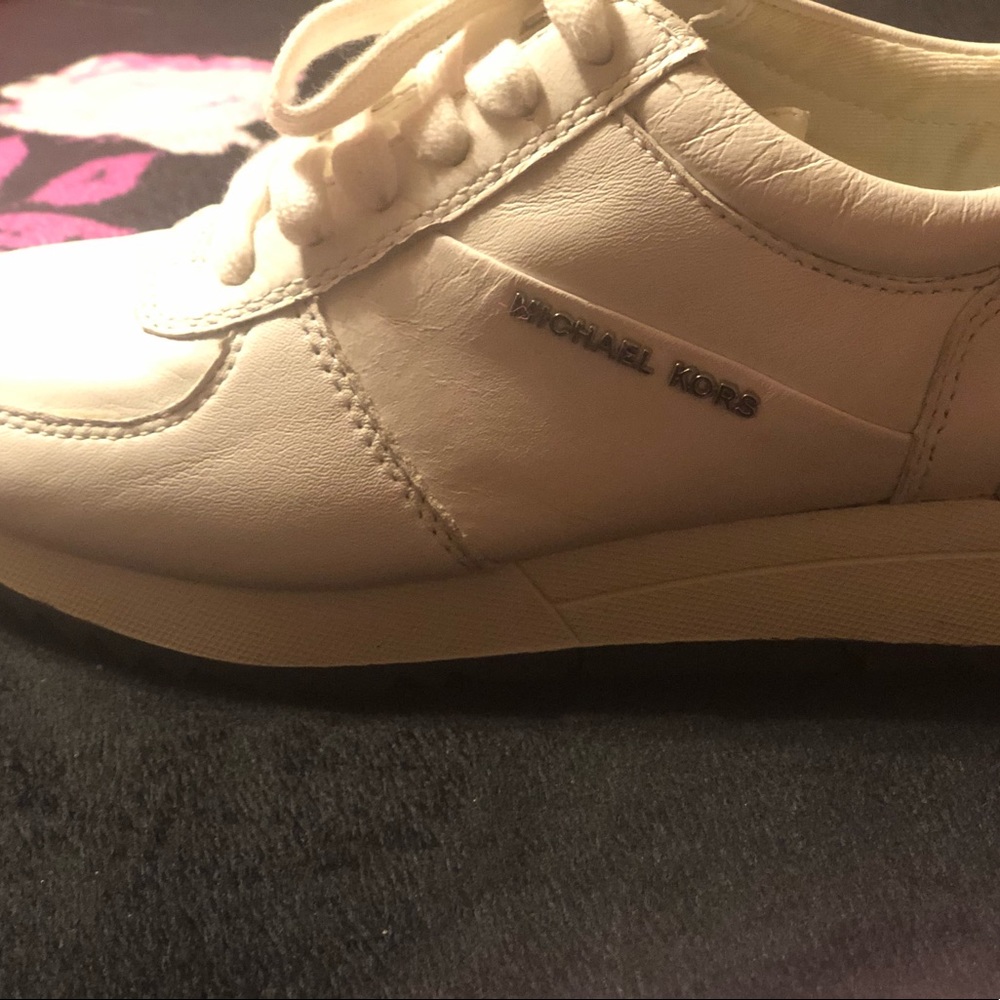 Michael Kors women’s size 5